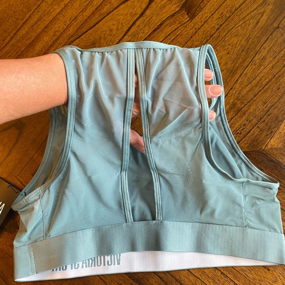 NWT VS player racer back sport bra - Picture 10 of 10
